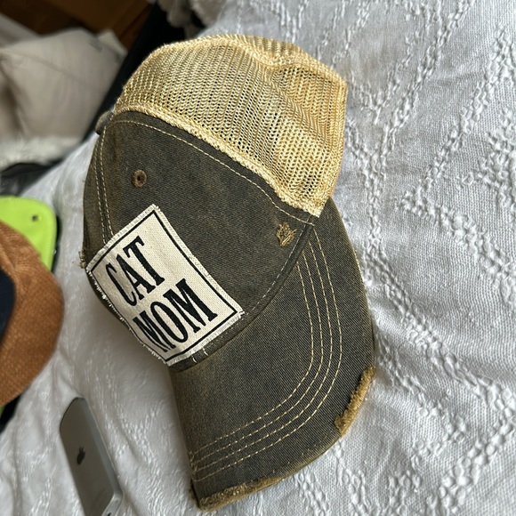 Cat Mom Trucker Hat Baseball Cap New - Picture 3 of 6